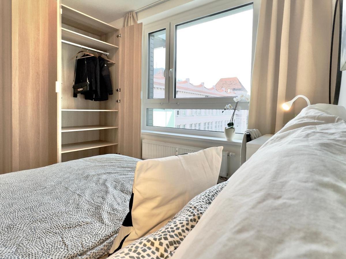 Yarn - Brand New - Free Parking - Balcony With City View - Central Shopping Mall Bratislava Exteriér fotografie